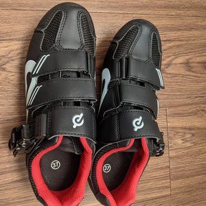 Peloton Men's Cycle Shoes - size 8.5 (42)